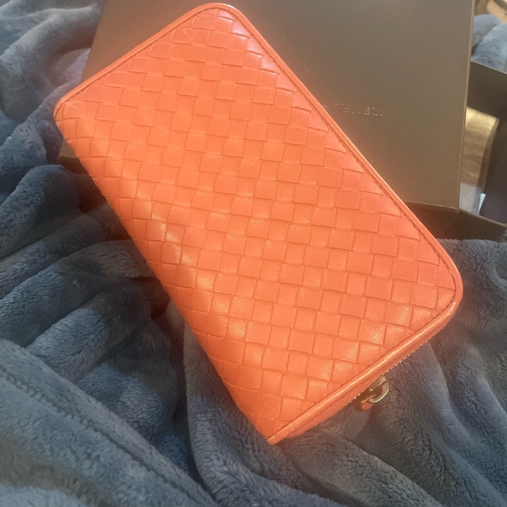 Bottega Veneta Pre-Owned
2000s Intrecciato zipped long wallet